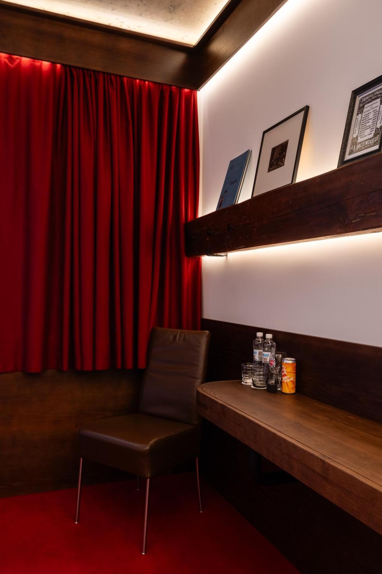 !Fest Hotel Rynok Square Lviv Exteriör bild