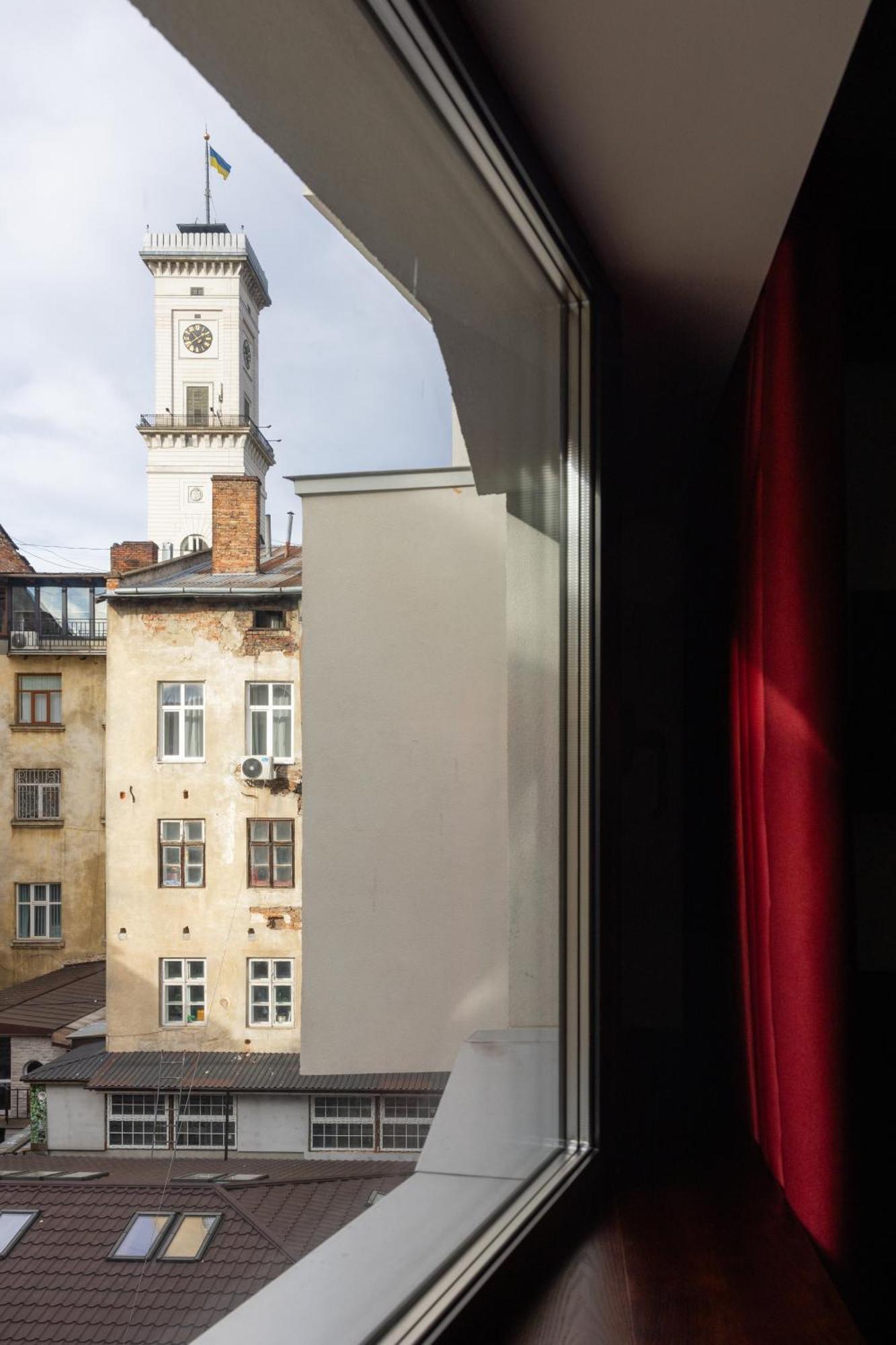 !Fest Hotel Rynok Square Lviv Exteriör bild