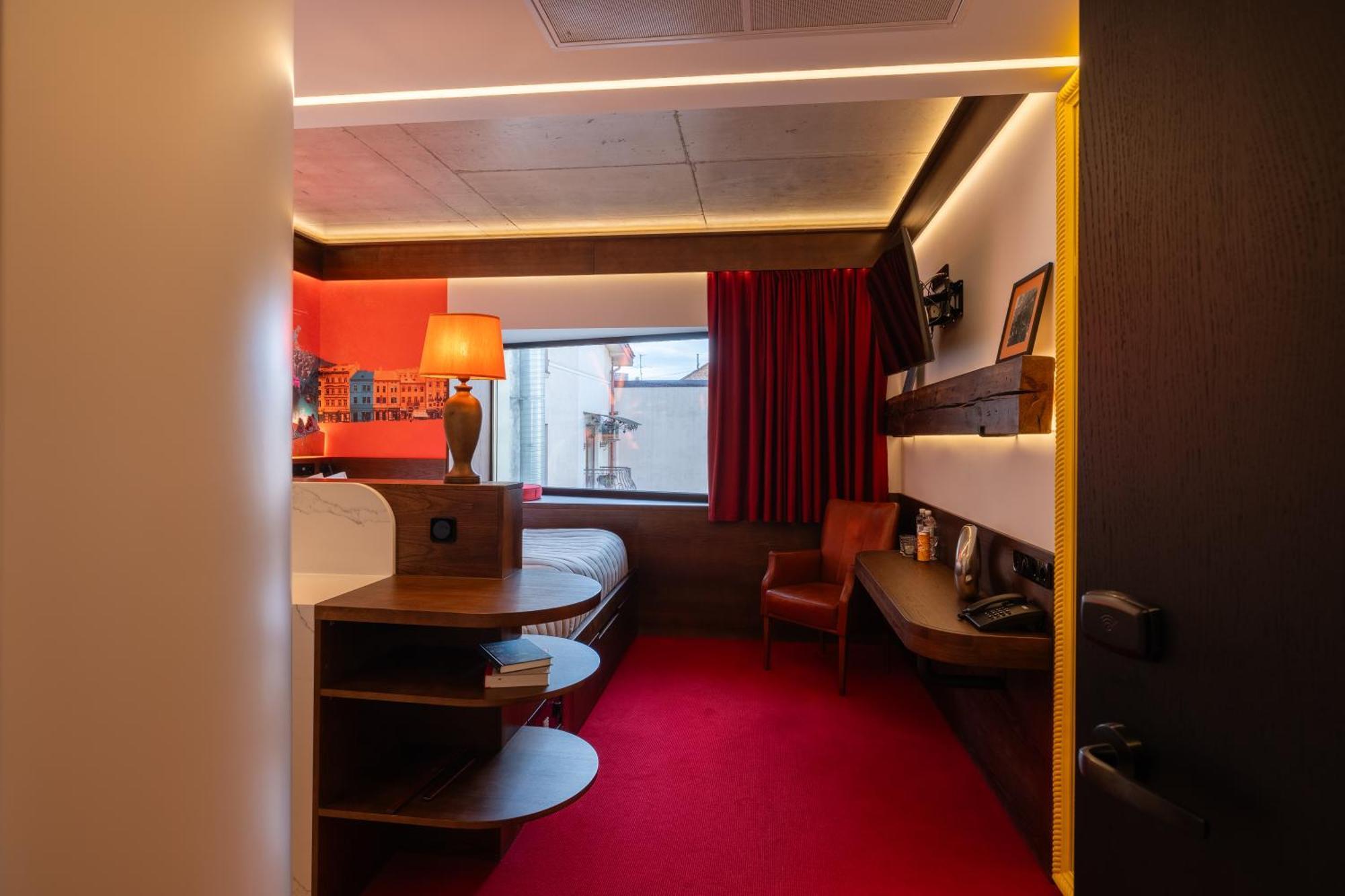 !Fest Hotel Rynok Square Lviv Exteriör bild